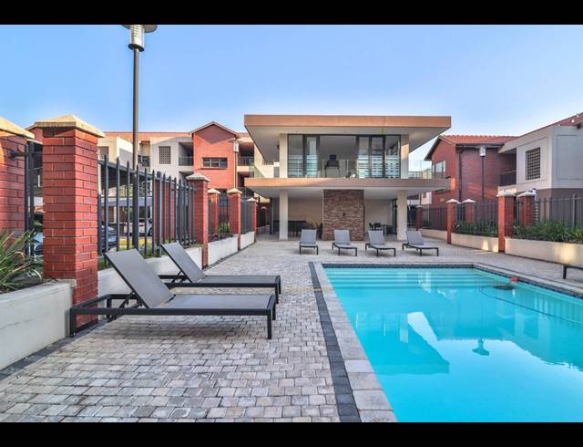 2 BEDROOM APARTMENT FOR SALE IN UMHLANGA RIDGE